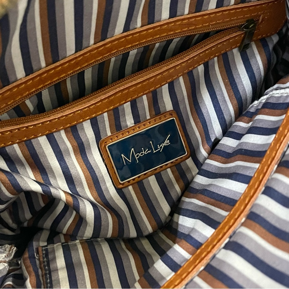 Moda Luce Mini Leather Backpack Bag - image 7